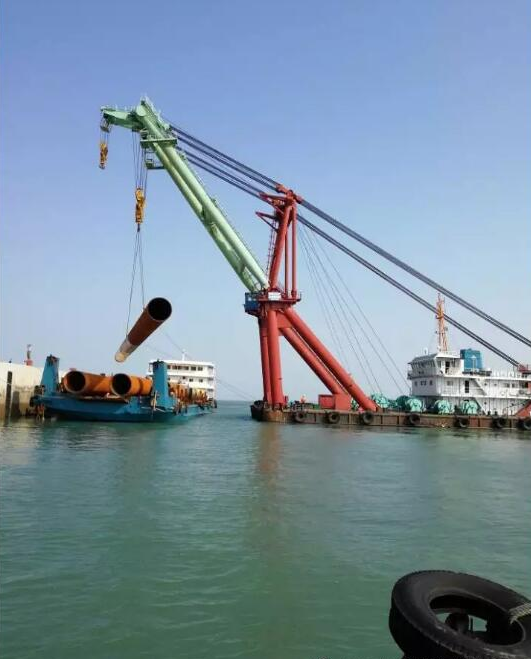 莆田平海灣海上風(fēng)電二期項目I標(biāo)段工程鋼管樁進(jìn)場
