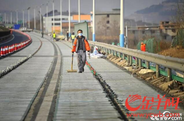 可移動充電可無人駕駛 “超級公路”離我們有多遠(yuǎn)？