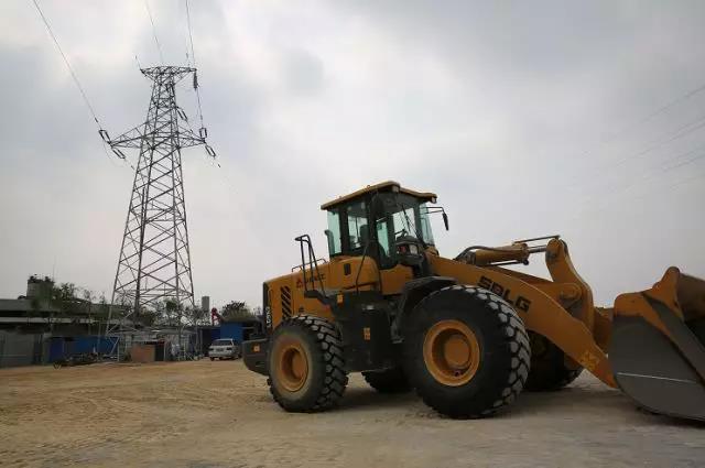 線路上裝了高清“電子眼”，專拍違章施工的你~