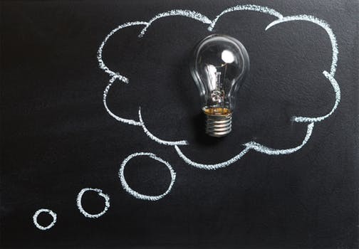 無線充電革命正悄悄萌芽 充電樁能否保其身？