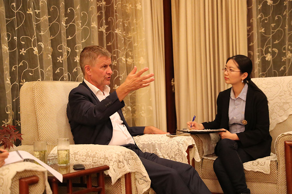 聯(lián)合國副秘書長索爾海姆接受本報專訪，力挺中國“洋垃圾”禁令