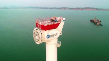 重磅！全球風輪直徑最大抗臺風型風電機組成功吊裝！