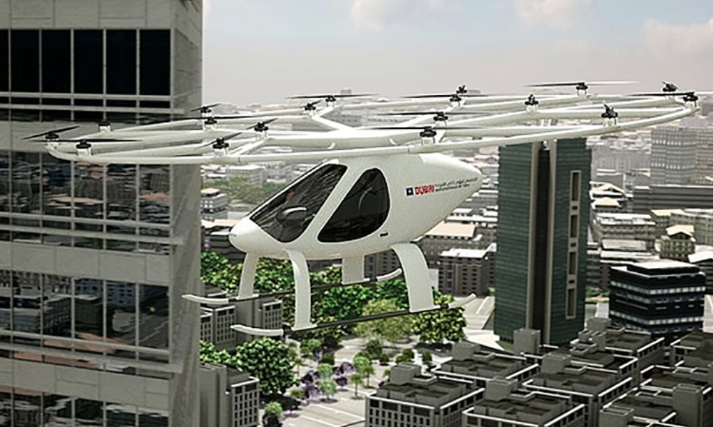 無(wú)人車(chē)、無(wú)人機(jī)、超級(jí)高鐵、智慧城市......這是一份來(lái)自未來(lái)的出行報(bào)告