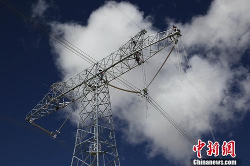 珠海保底電網(wǎng)工程投產(chǎn) 顯著提升對(duì)澳門(mén)供電保障能力