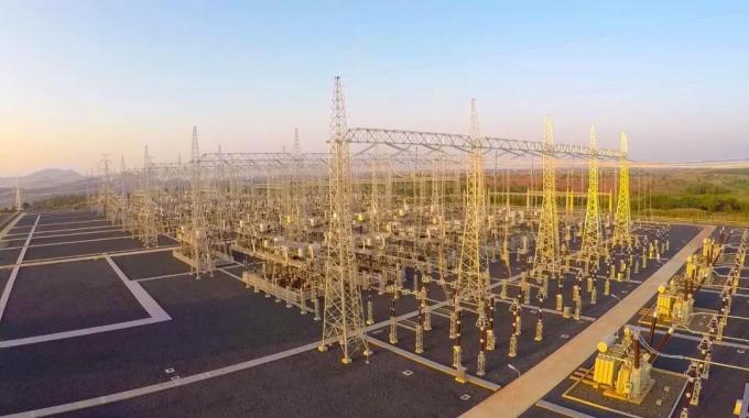 東部非洲輸電線路最長、電壓等級最高、輸送容量最大的輸變電工程★ 埃塞俄比亞復(fù)興大壩水電送出500千伏輸變電工程★ 該工程包括新建2×620千米500千伏同塔雙回線路和總長98千米的雙回400千伏輸電線路，是東  部非洲輸送距離最長、電壓等級最高、輸送容量最大的輸變電工程。