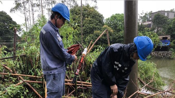      截止9月17日16時，受臺風“山竹”影響停電的居民全部恢復供電。