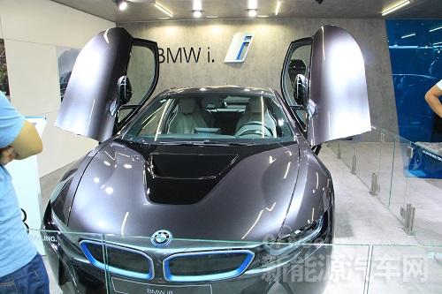上海進(jìn)博會(huì)汽車(chē)科技前瞻：德系、美系、日韓同臺(tái)競(jìng)技