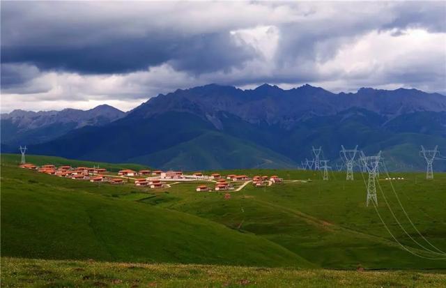 極限挑戰(zhàn)！這條“電力天路”正式投入運(yùn)營(yíng)