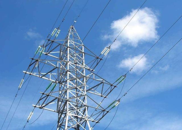 為什么高壓電線沒(méi)有絕緣外皮，雨天也不會(huì)出現(xiàn)電力故障呢？